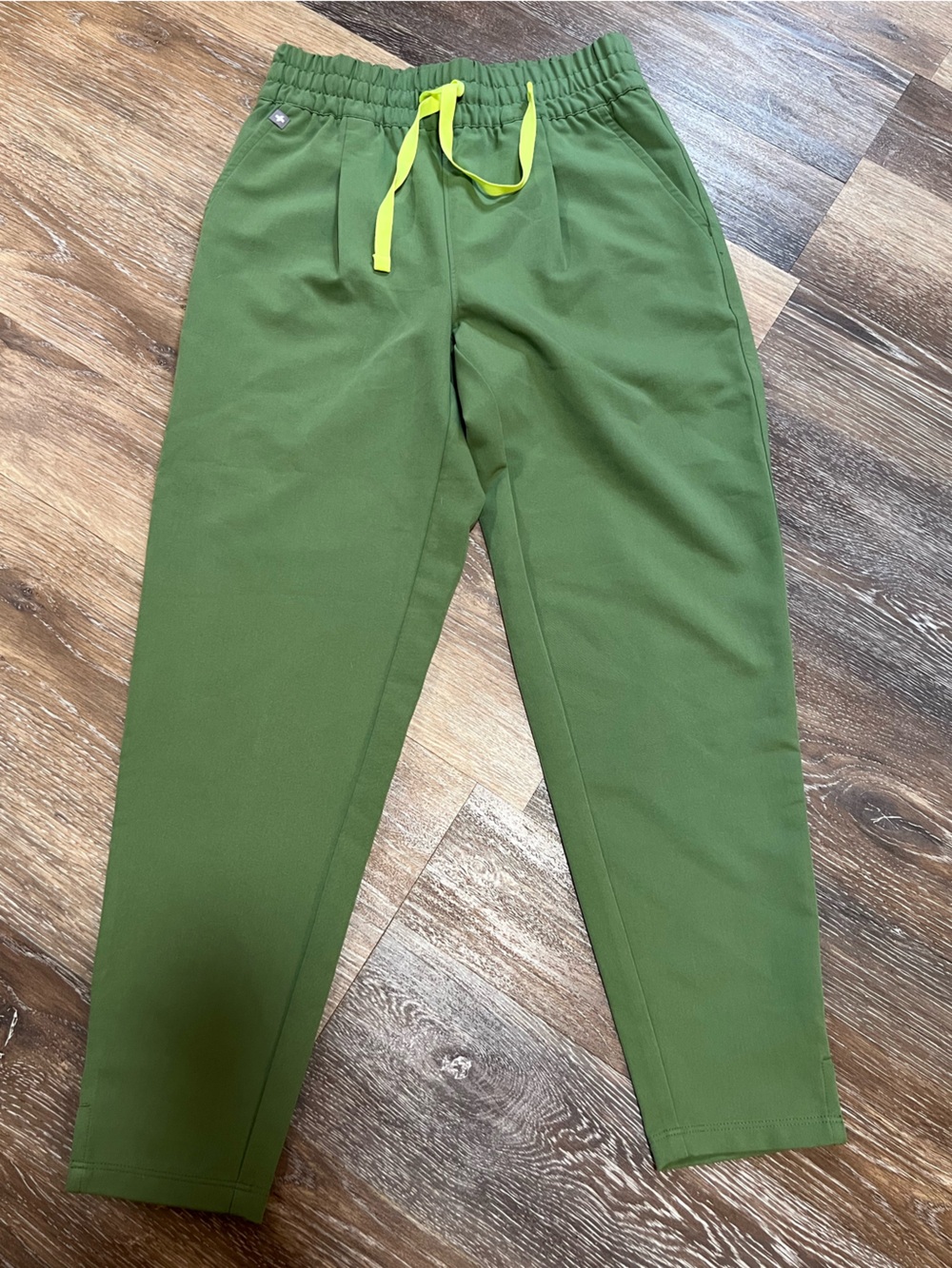Figs Lille Slim Fit Scrub Pants